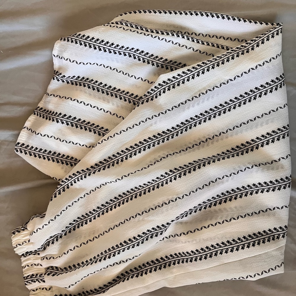 Black and white Flowey pants